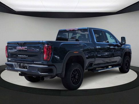 Used 2023 GMC Sierra 2500 Denali w/ Denali Ultimate Package AWD/4WD image 8