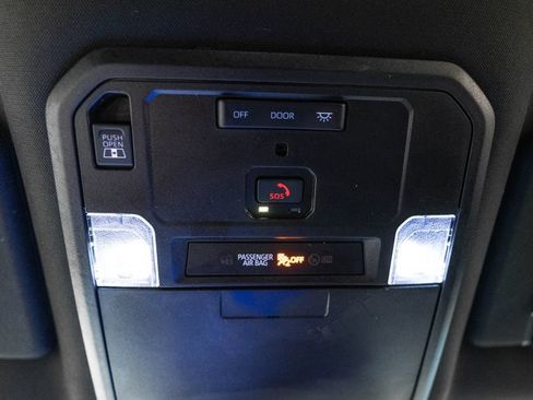 Used 2024 Toyota Tacoma 4x4 Double Cab Hybrid image 37