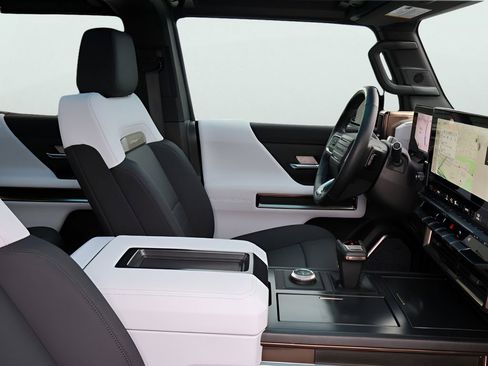 Used 2025 GMC Hummer EV 3X image 10