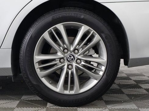 Used 2016 Toyota Camry SE image 16