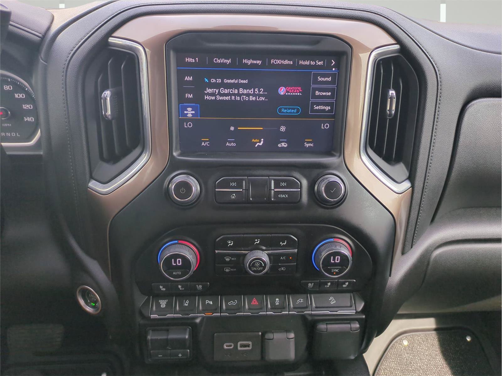 Used 2023 Chevrolet Silverado 2500 High Country w/ Safety Package II AWD/4WD image 58