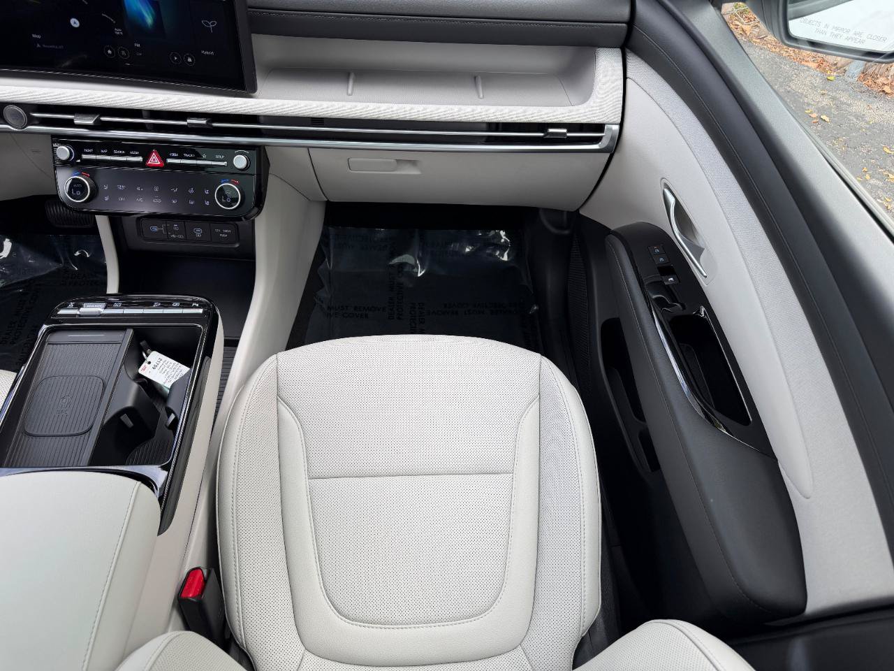 Used 2025 Hyundai Tucson Limited AWD/4WD image 19