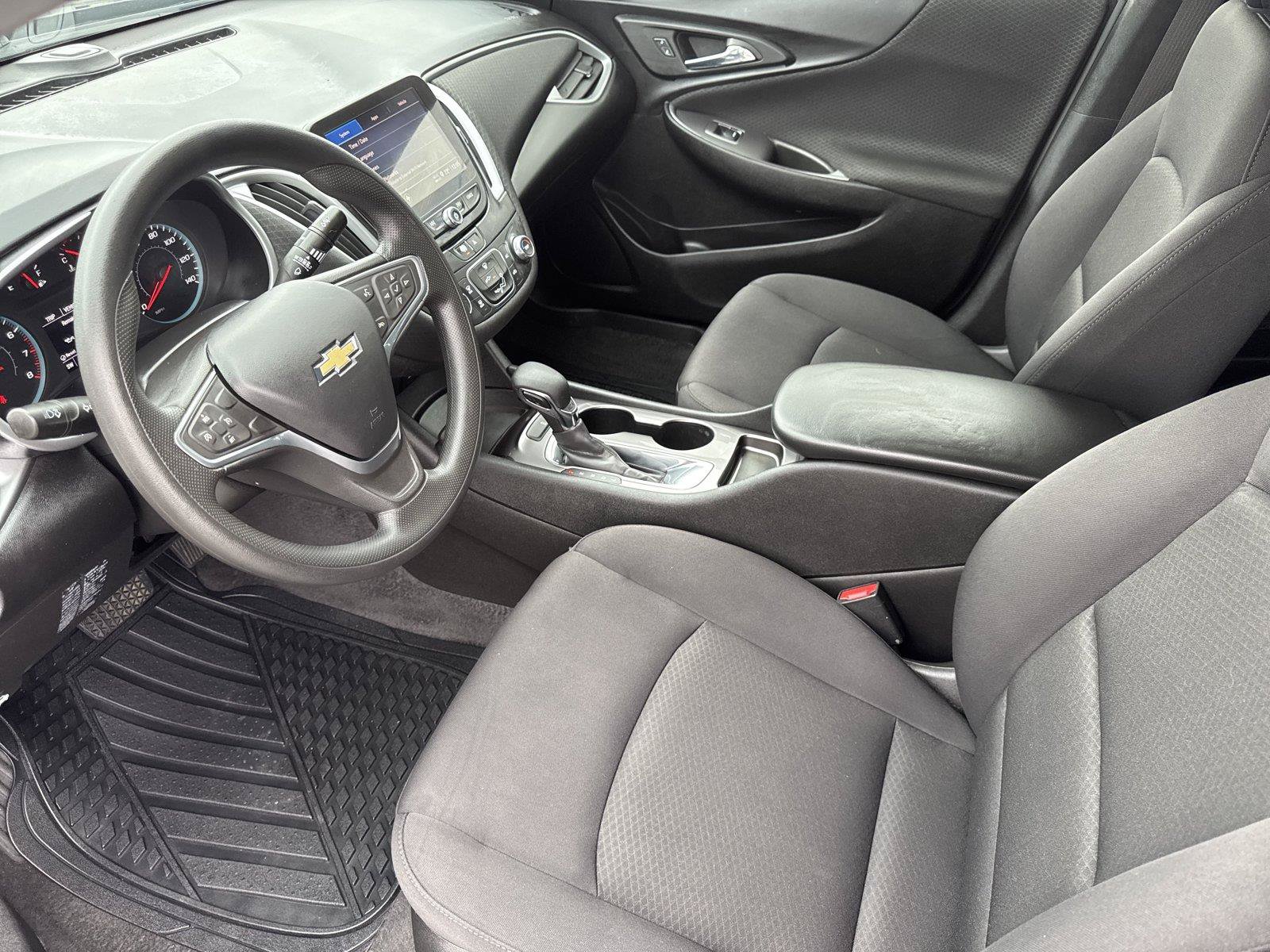 Used 2022 Chevrolet Malibu LS FWD image 14