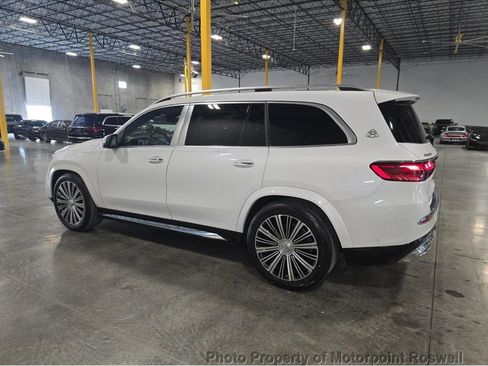 Used 2026 Mercedes-Benz Maybach GLS 600 4MATIC image 3