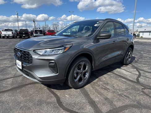 Used 2025 Ford Escape ST-Line image 4