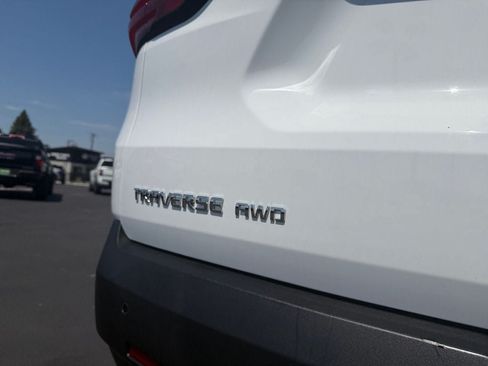 Used 2022 Chevrolet Traverse LT AWD/4WD image 34