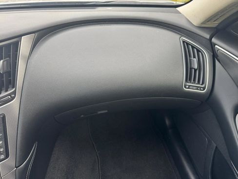 Used 2017 INFINITI Q50 2.0t w/ Moonroof Package image 19