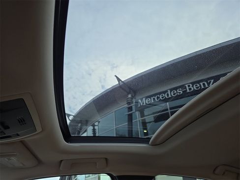 Used 2022 Lexus UX 250h image 28