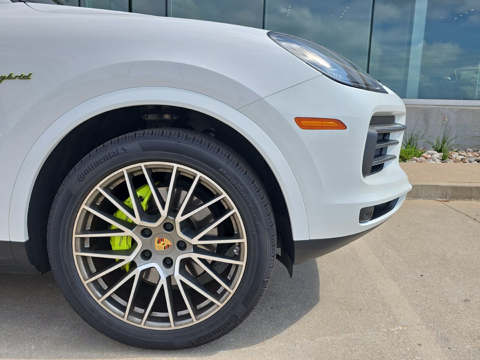 Certified 2023 Porsche Cayenne Platinum Edition AWD/4WD image 11