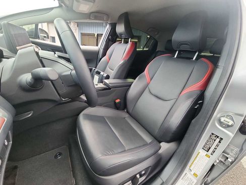 Used 2024 Toyota Prius Prime Premium image 12