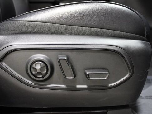 Used 2024 Jeep Grand Cherokee L Limited w/ Luxury Tech Group II AWD/4WD image 27