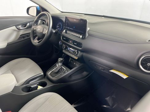 Used 2023 Hyundai Kona SEL w/ Convenience Package image 29