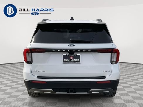New 2026 Ford Explorer Active w/ Active Comfort Package AWD/4WD image 6