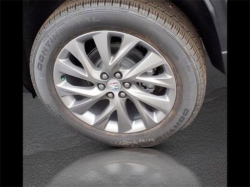 New 2026 Buick Enclave Preferred w/ LPO, Floor Liner Package image 31