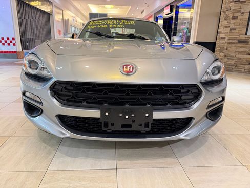 Used 2017 FIAT 124 Spider Classica image 3