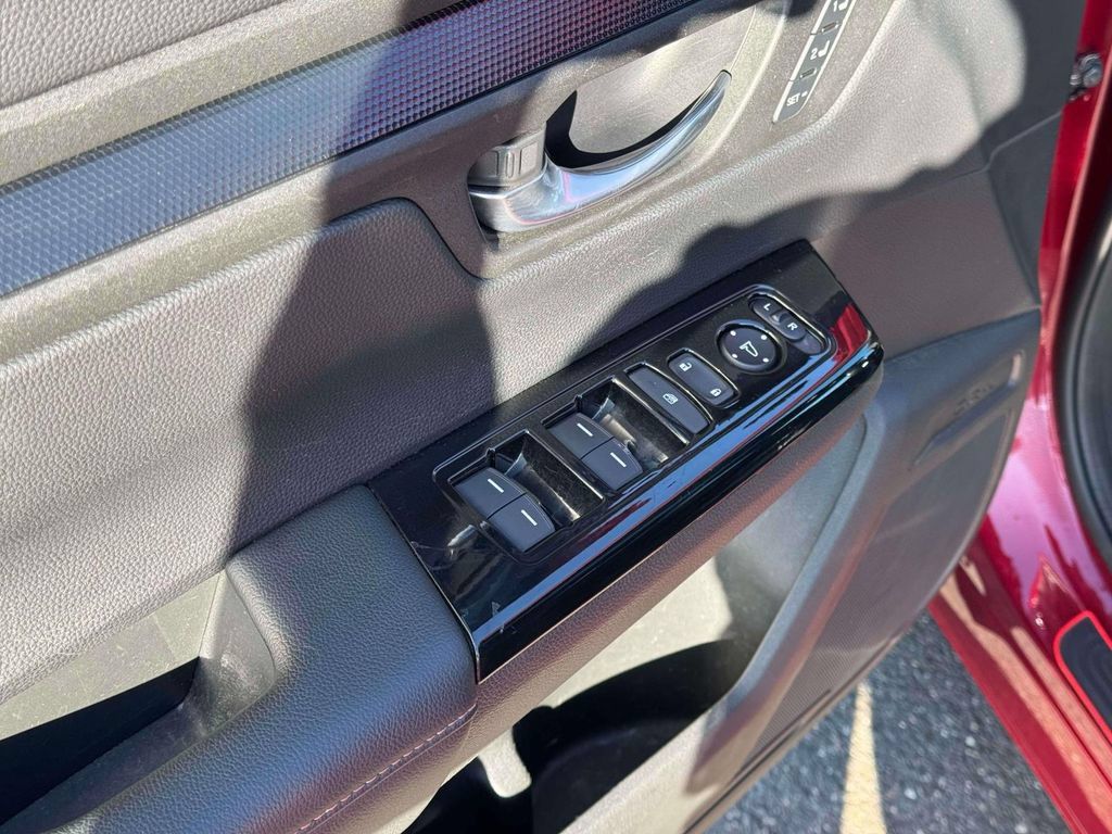 Used 2024 Honda CR-V Sport-L image 19