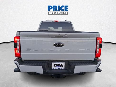 Used 2025 Ford F350 XLT w/ Black Appearance Package image 4