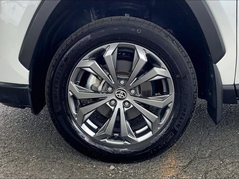 Used 2024 Toyota RAV4 XLE Premium w/ Weather Package AWD/4WD image 9