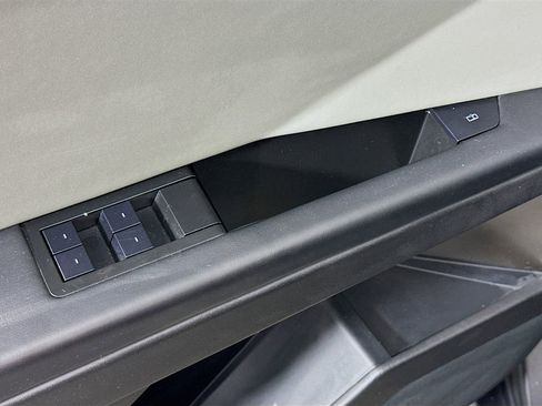 Used 2024 Tesla Cybertruck AWD Crew Cab image 17