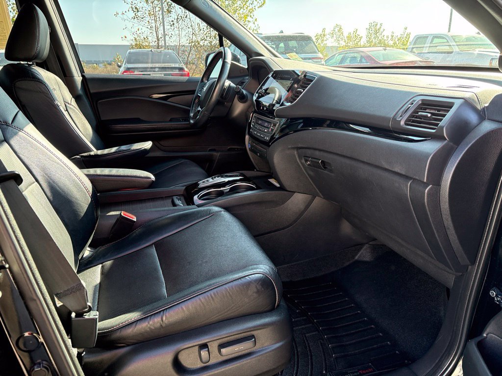 Used 2020 Honda Pilot Black Edition image 26