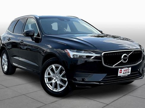 Used 2019 Volvo XC60 T5 Momentum FWD image 3