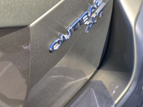 Used 2022 Subaru Outback Limited XT image 11