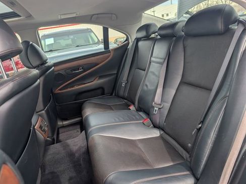 Used 2011 Lexus LS 460 AWD w/ Comfort Pkg image 16