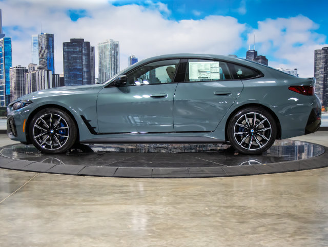 Used 2026 BMW i4 eDrive40 w/ M Sport Package RWD image 4