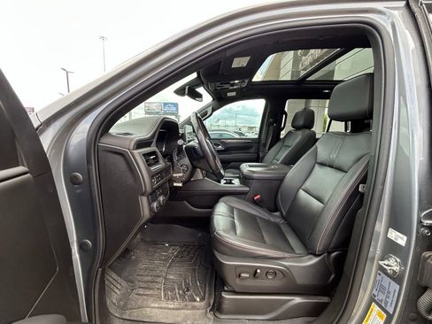 Used 2022 Chevrolet Tahoe RST w/ Luxury Package image 7