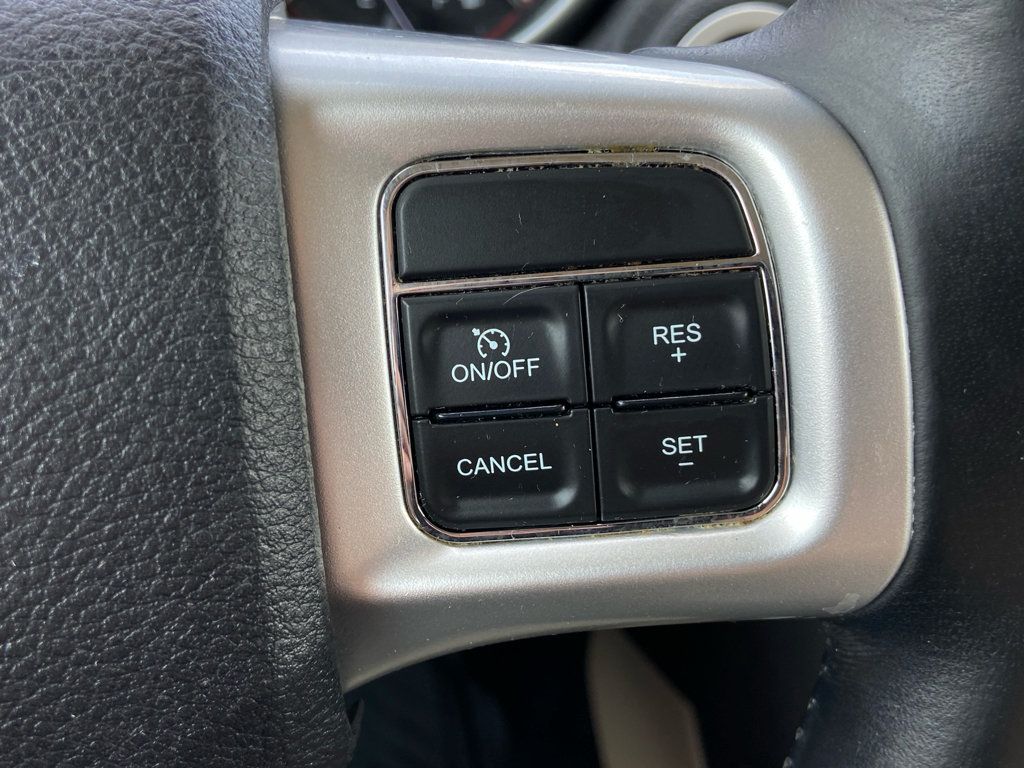 Used 2018 Dodge Journey SE FWD image 20