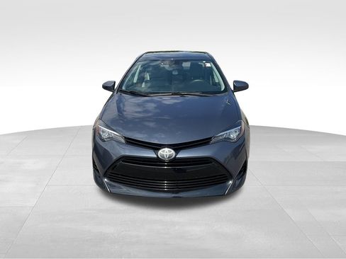 Used 2017 Toyota Corolla LE w/ Carpet Mat Package (TMS) FWD image 3