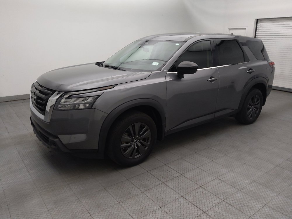 Used 2023 Nissan Pathfinder S w/ Cargo Package FWD image 2