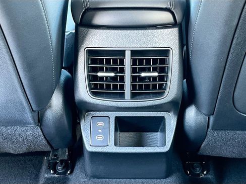 Certified 2024 Kia Seltos SX image 25