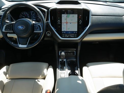 Used 2023 Subaru Ascent Limited w/ Technology Package AWD/4WD image 10