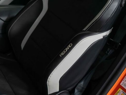 Used 2022 Ford Mustang Shelby GT500 w/ Carbon Fibre Track Pack image 17