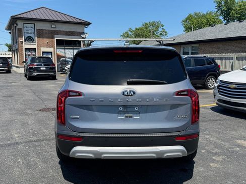 Used 2020 Kia Telluride LX AWD/4WD image 5