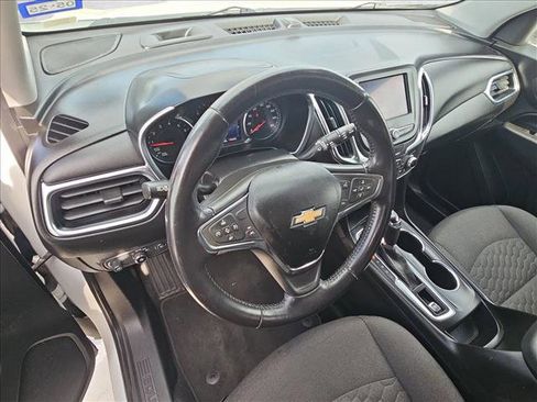 Used 2021 Chevrolet Equinox LT image 10