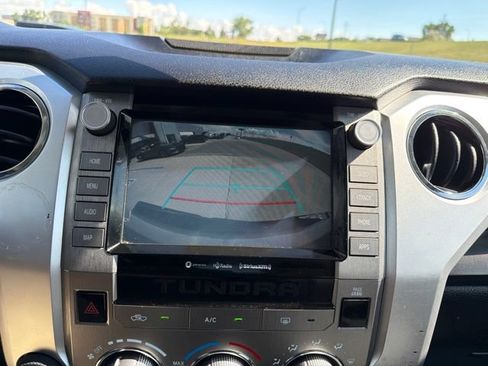 Used 2020 Toyota Tundra SR5 w/ SR5 Upgrade Package AWD/4WD image 17