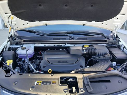 New 2027 Chrysler Pacifica Select AWD/4WD image 35