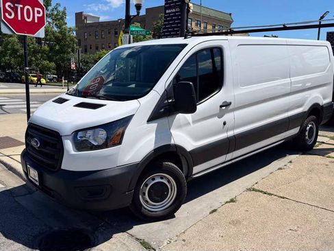 Used 2022 Ford Transit 250 Low Roof RWD image 2