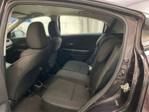 Used 2016 Honda HR-V LX image 11