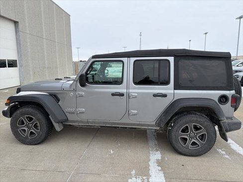 Certified 2018 Jeep Wrangler Unlimited Sport S AWD/4WD image 8