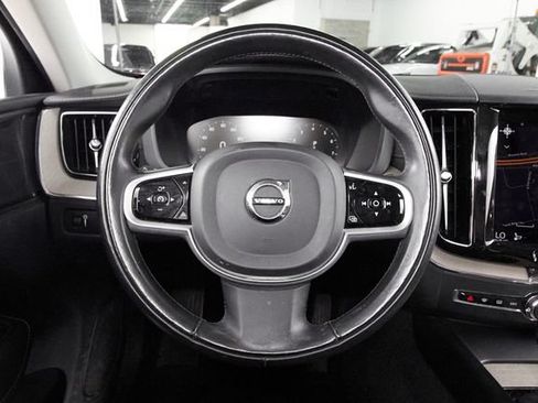 Used 2021 Volvo XC60 T5 Inscription w/ Protection Package Premier AWD/4WD image 9