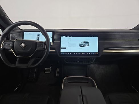 Used 2024 Rivian R1S Adventure image 27