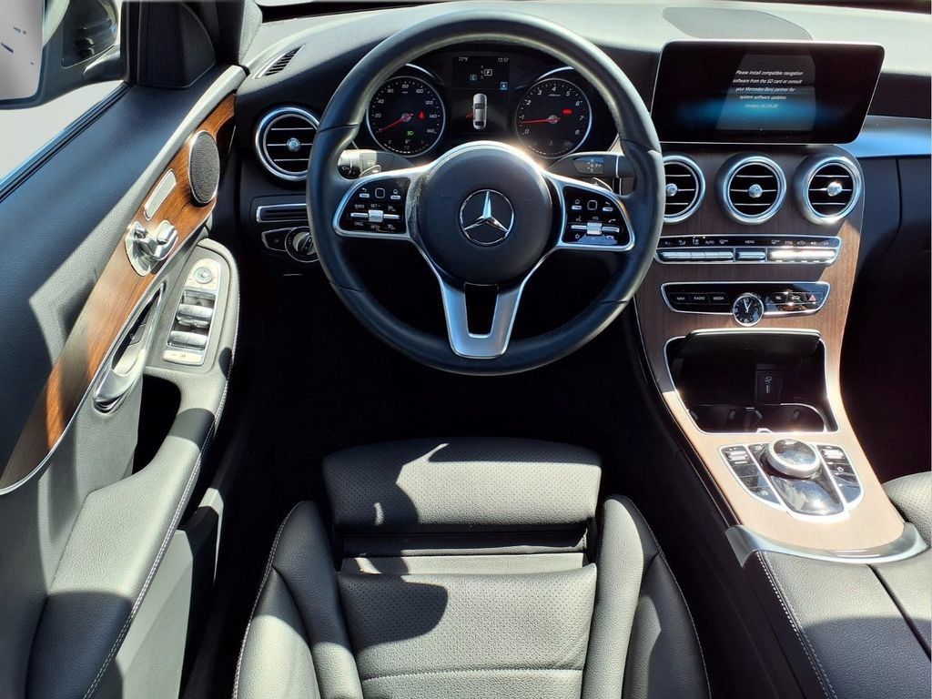 Used 2019 Mercedes-Benz C 300 4MATIC Sedan image 11