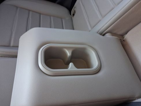 Used 2024 Honda CR-V EX-L image 27