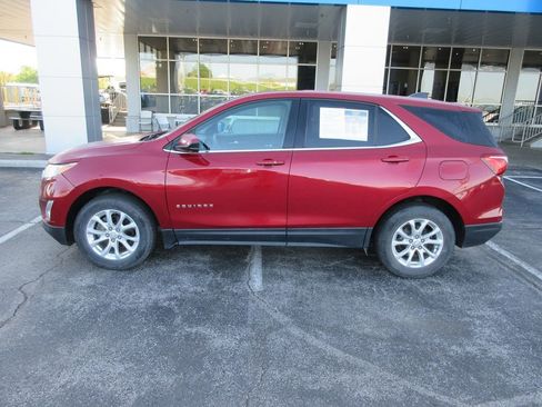 Used 2020 Chevrolet Equinox LT w/ LPO, Floor Liner Package image 2
