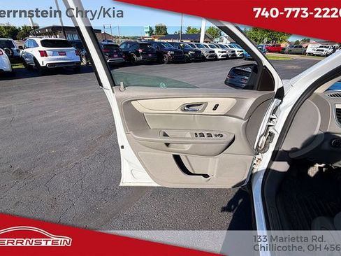 Used 2017 Chevrolet Traverse LS AWD/4WD image 9