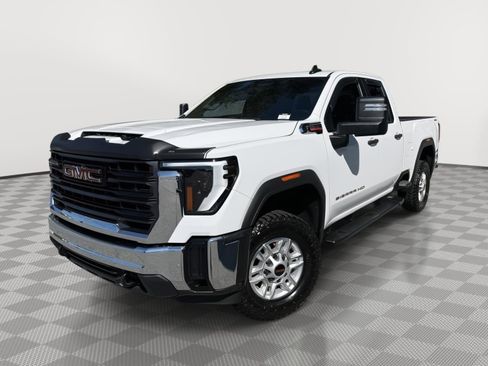 Used 2024 GMC Sierra 2500 Pro w/ Convenience Package image 2