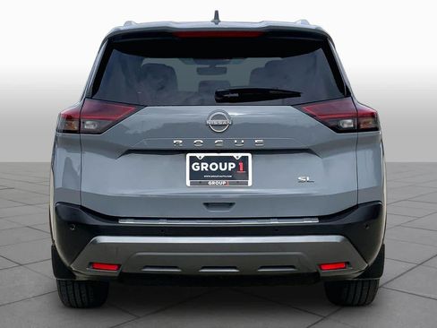 Used 2023 Nissan Rogue SL w/ SL Premium Package FWD image 5